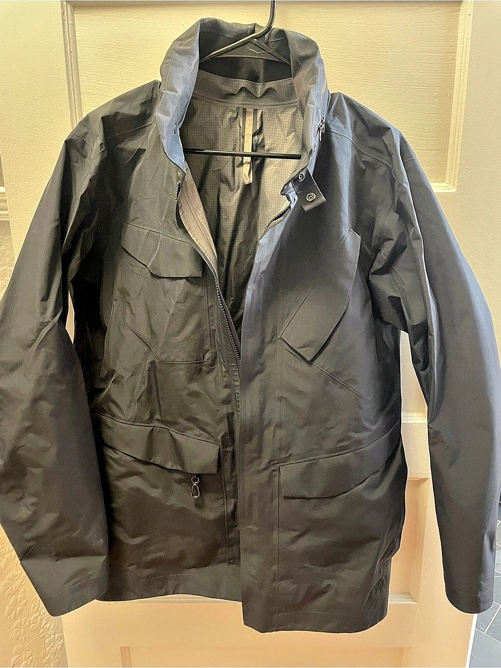 ARCTERYX VEILANCE Field
LT Jacket Waterproof